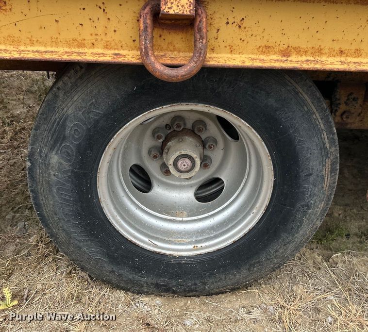 image for item DO1150 1987 Belshe T-9 equipment trailer