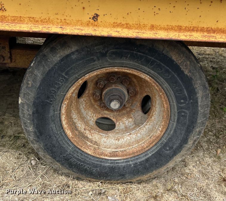 image for item DO1150 1987 Belshe T-9 equipment trailer