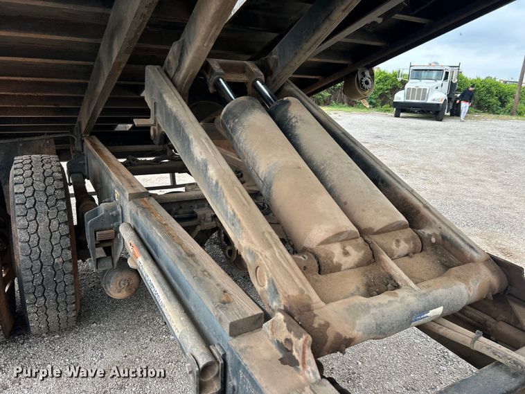 image for item DO6453 2015 Kenworth  T270 dump flatbed truck