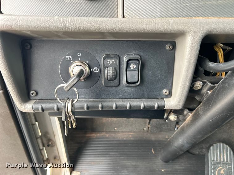 image for item DO6453 2015 Kenworth  T270 dump flatbed truck