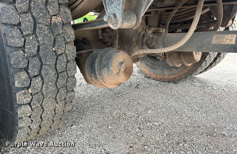 image for item DO6453 2015 Kenworth  T270 dump flatbed truck