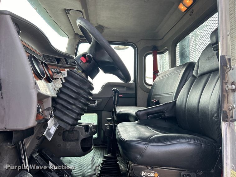 image for item DO6454 2008 Kenworth T300 dump flatbed truck