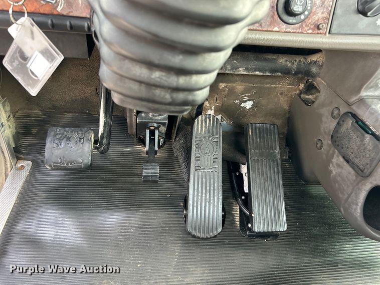 image for item DO6454 2008 Kenworth T300 dump flatbed truck