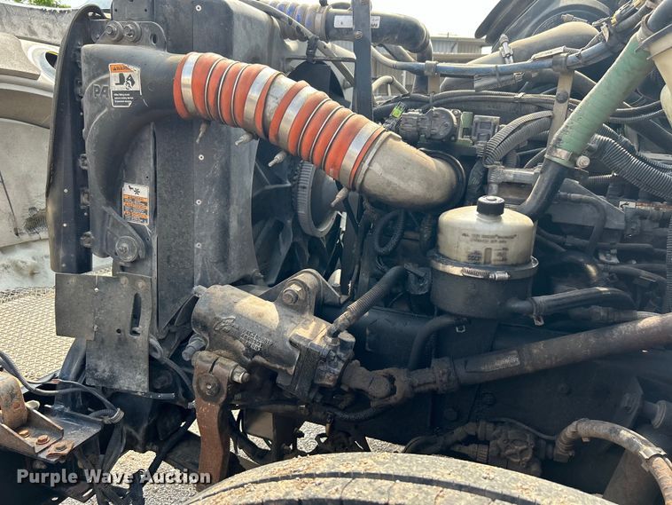 image for item DO6454 2008 Kenworth T300 dump flatbed truck