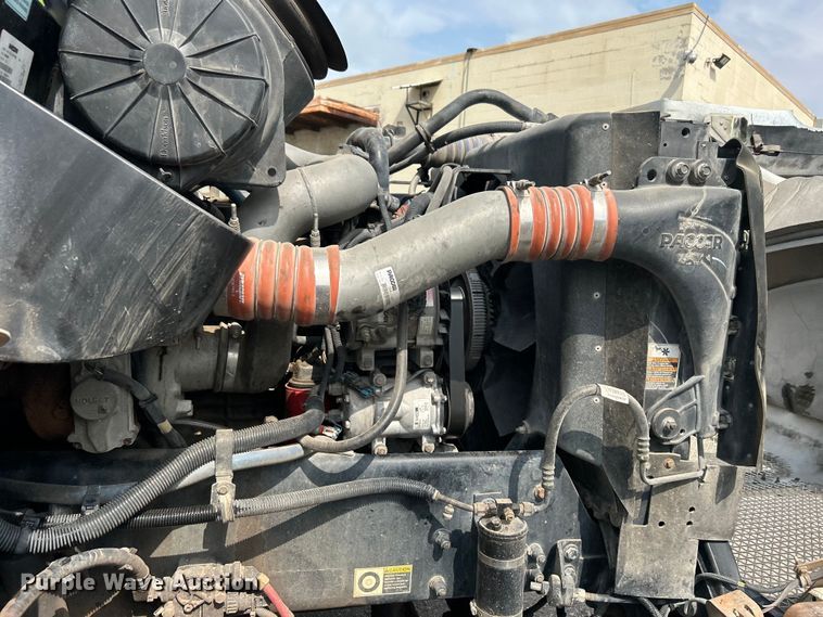 image for item DO6454 2008 Kenworth T300 dump flatbed truck