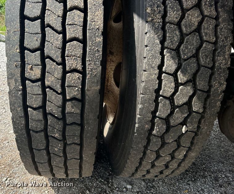 image for item DO6454 2008 Kenworth T300 dump flatbed truck