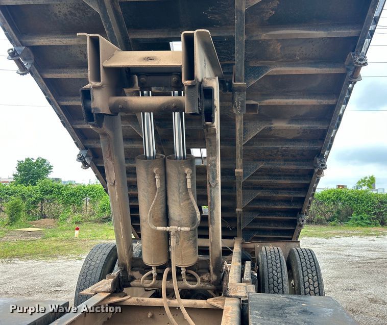 image for item DO6455 2018 Peterbilt  337 dump flatbed truck