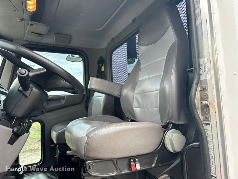 image for item DO6455 2018 Peterbilt  337 dump flatbed truck