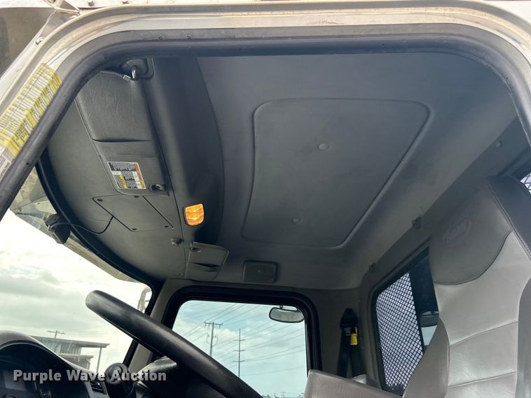 image for item DO6455 2018 Peterbilt  337 dump flatbed truck