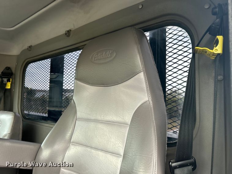 image for item DO6455 2018 Peterbilt  337 dump flatbed truck