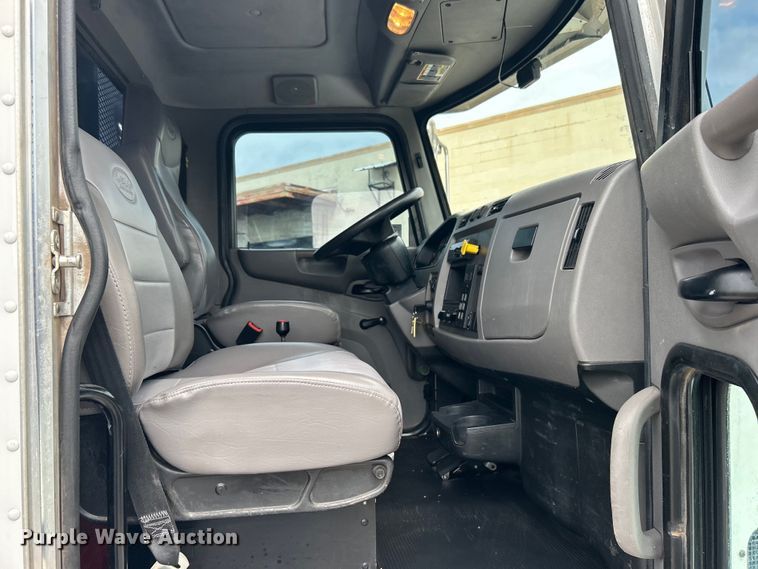 image for item DO6455 2018 Peterbilt  337 dump flatbed truck