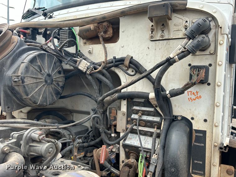 image for item DO6455 2018 Peterbilt  337 dump flatbed truck