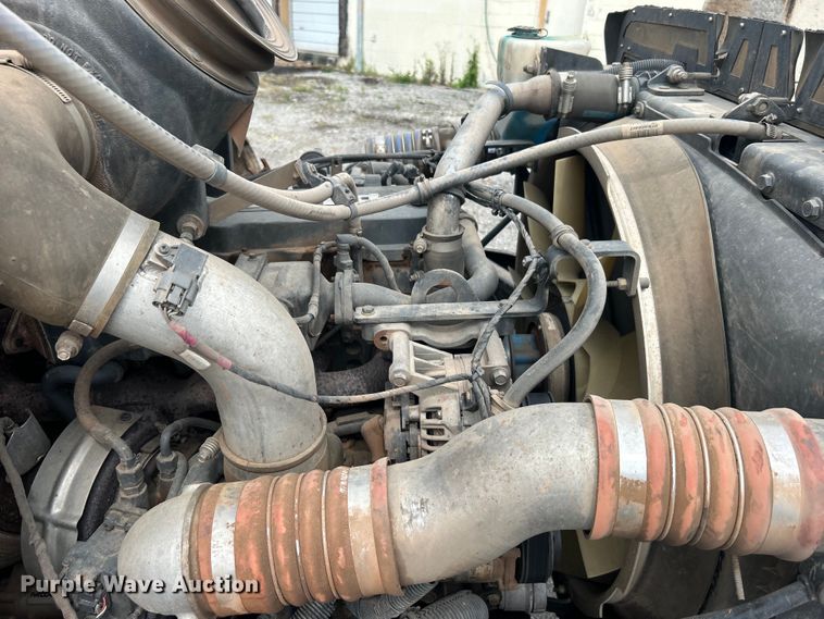 image for item DO6455 2018 Peterbilt  337 dump flatbed truck