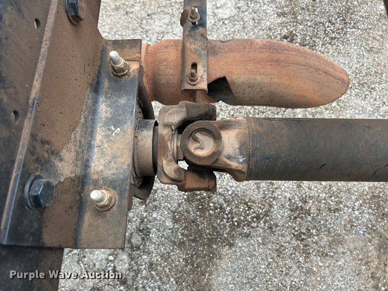 image for item DO6457 2018 Peterbilt  337 truck cab and chassis