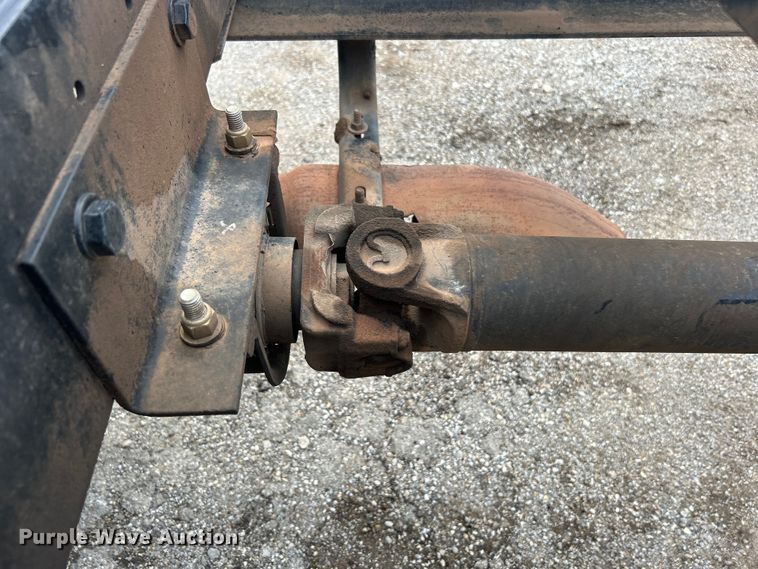 image for item DO6457 2018 Peterbilt  337 truck cab and chassis