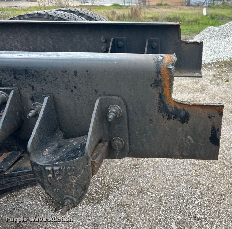 image for item DO6457 2018 Peterbilt  337 truck cab and chassis