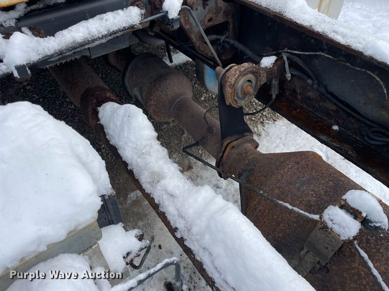 image for item DP0284 2012 International  4300 truck cab and chassis