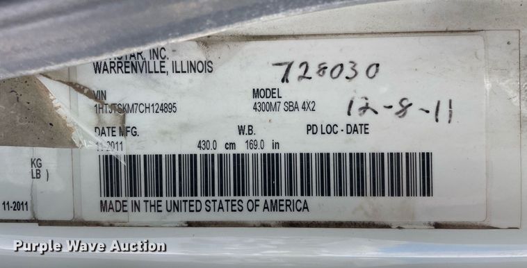 image for item DP0284 2012 International  4300 truck cab and chassis