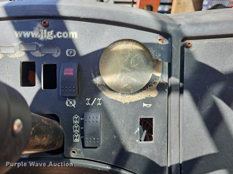 image for item DP0849 2010 JLG G9-43A telehandler