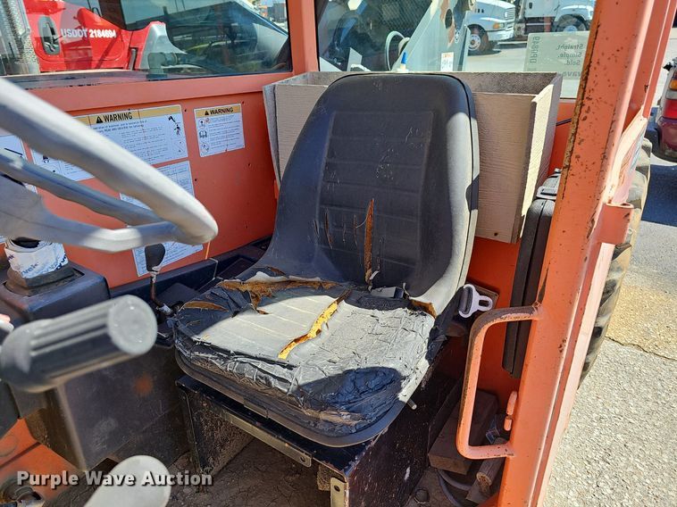 image for item DP0849 2010 JLG G9-43A telehandler