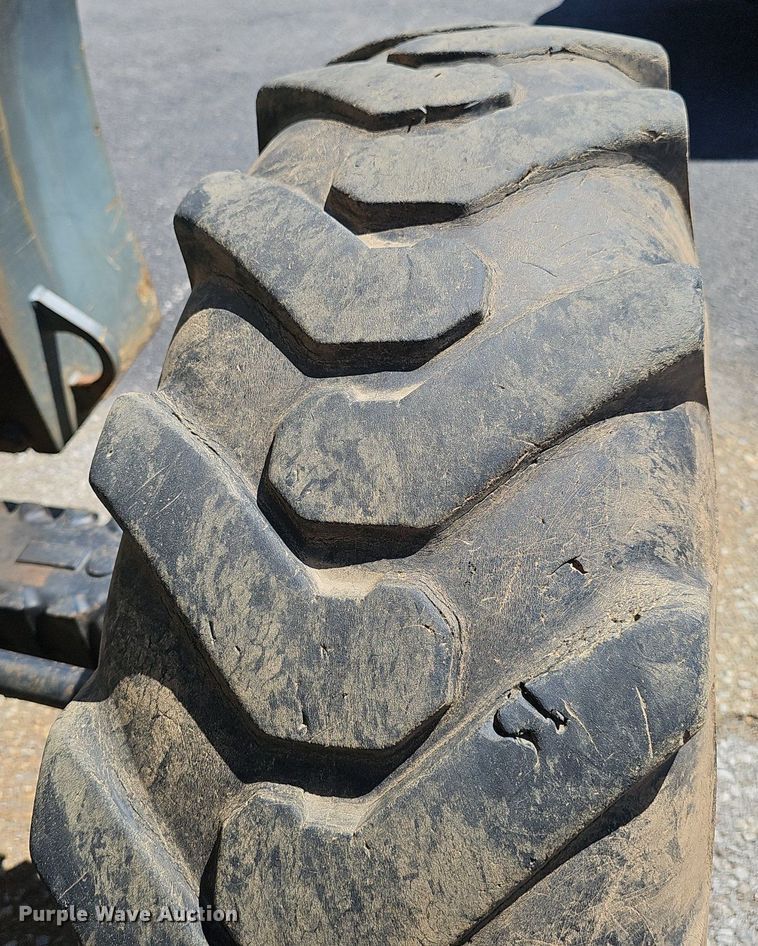 image for item DP0849 2010 JLG G9-43A telehandler