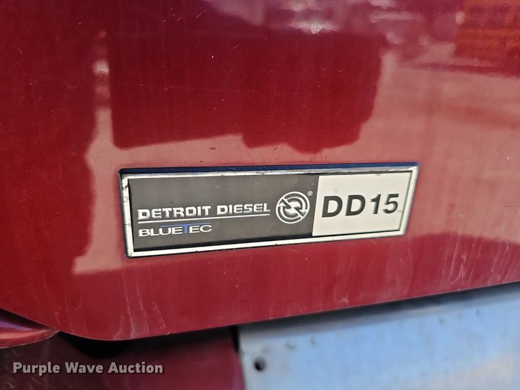 image for item DP0851 2010 Freightliner Cascadia semi truck