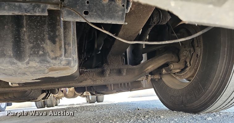 image for item DP0851 2010 Freightliner Cascadia semi truck