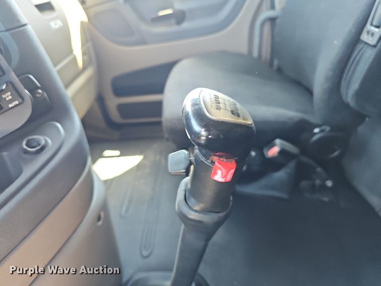 image for item DP0851 2010 Freightliner Cascadia semi truck