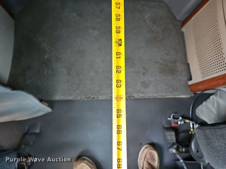 image for item DP0851 2010 Freightliner Cascadia semi truck