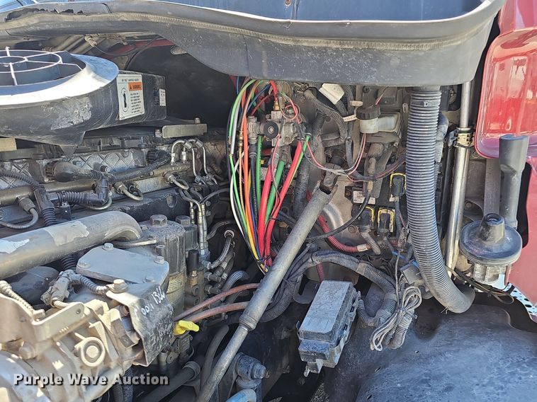 image for item DP0851 2010 Freightliner Cascadia semi truck