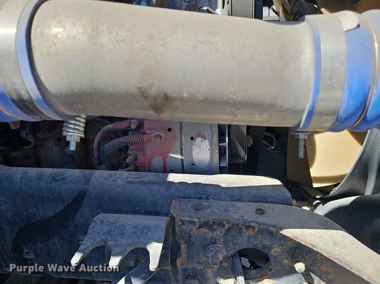 image for item DP0851 2010 Freightliner Cascadia semi truck