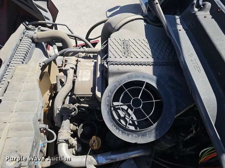 image for item DP0851 2010 Freightliner Cascadia semi truck