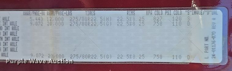 image for item DP0851 2010 Freightliner Cascadia semi truck