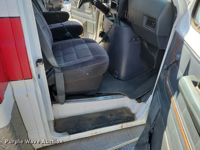 image for item DP1418 1991 Ford E350 ambulance