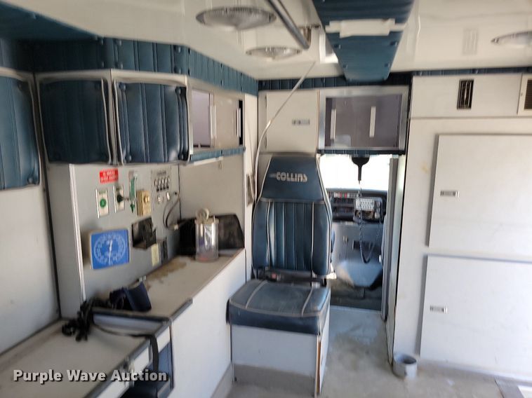 image for item DP1418 1991 Ford E350 ambulance