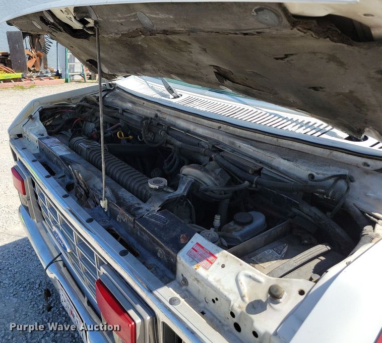 image for item DP1418 1991 Ford E350 ambulance