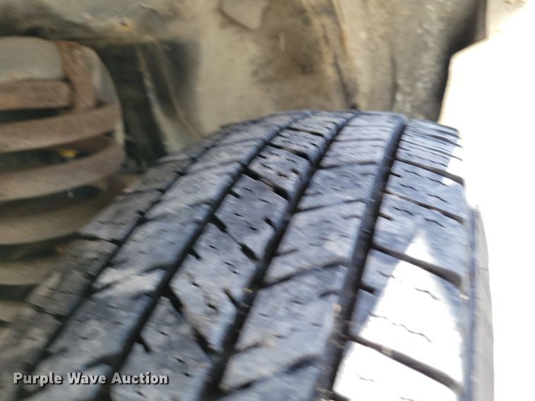 image for item DP1418 1991 Ford E350 ambulance