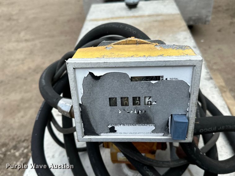 image for item DQ0785 (3) auxiliary fuel tanks