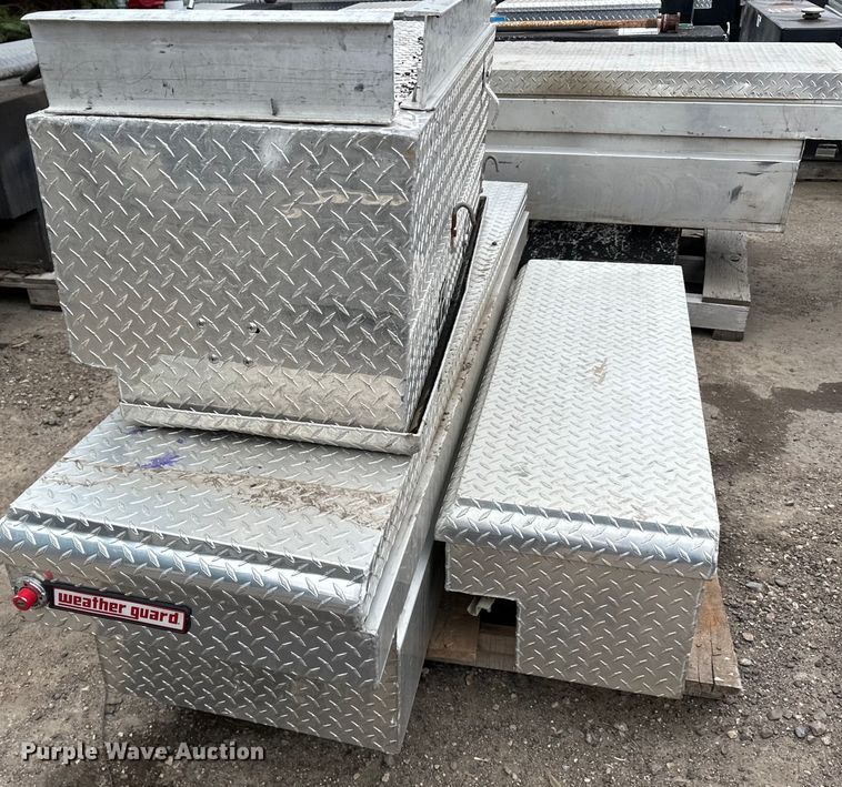 image for item DQ0788 (2) pallets of toolboxes