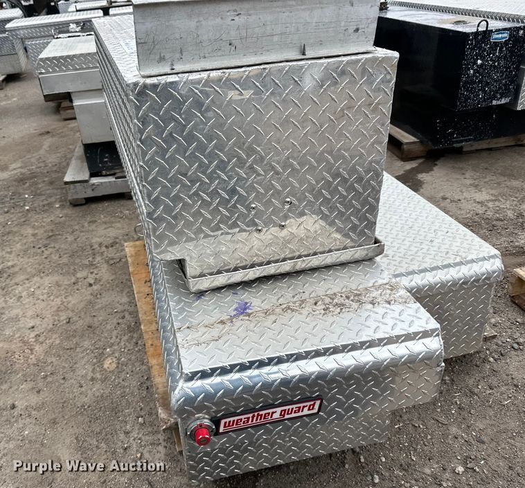 image for item DQ0788 (2) pallets of toolboxes