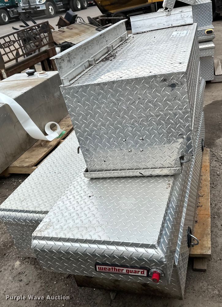 image for item DQ0788 (2) pallets of toolboxes