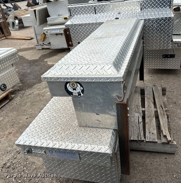 image for item DQ0788 (2) pallets of toolboxes