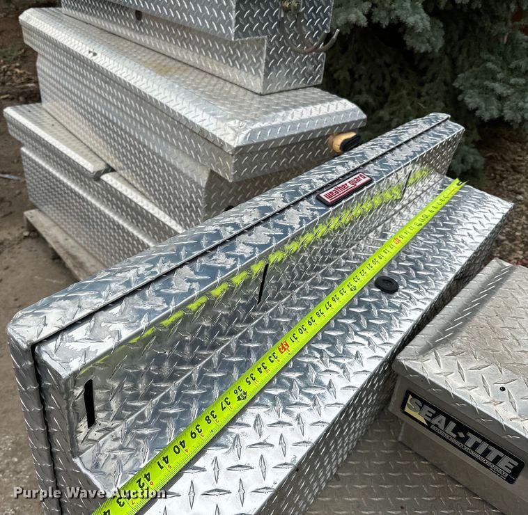 image for item DQ0788 (2) pallets of toolboxes