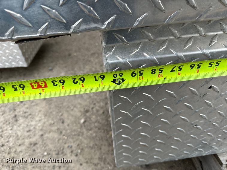 image for item DQ0788 (2) pallets of toolboxes