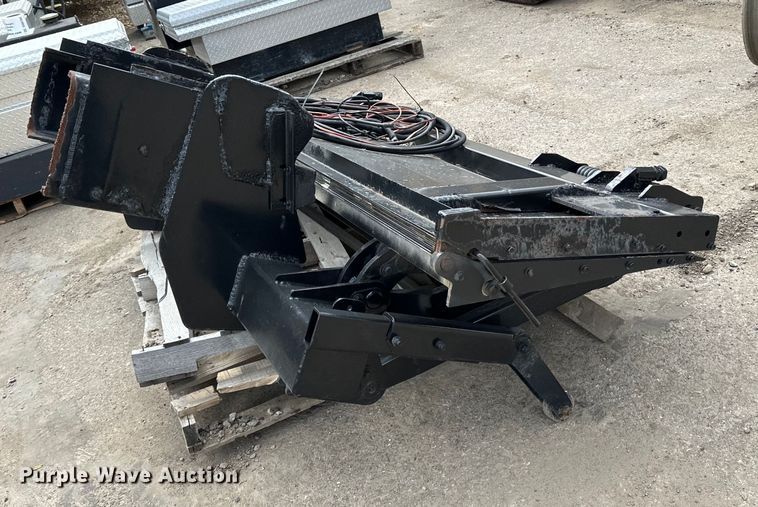 image for item DQ0791 Waltco end gate lift