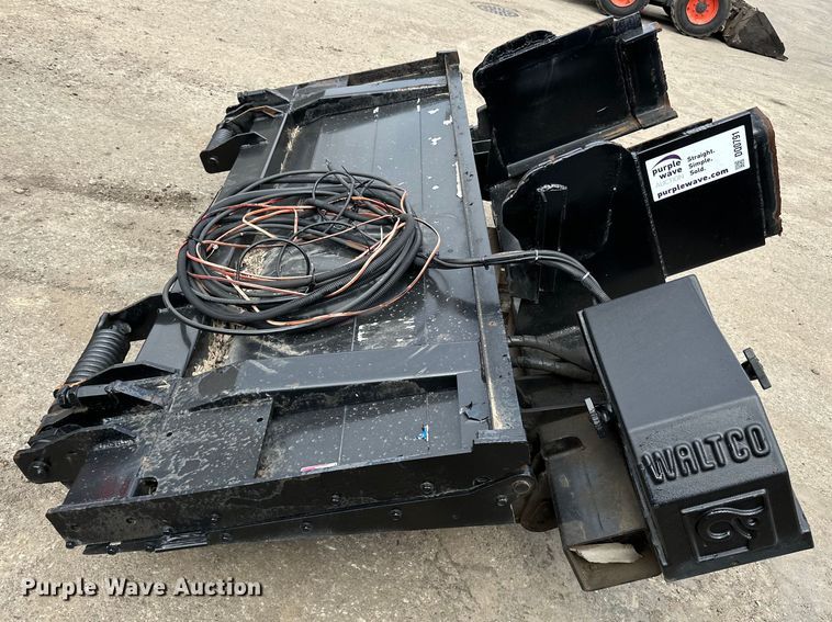 image for item DQ0791 Waltco end gate lift