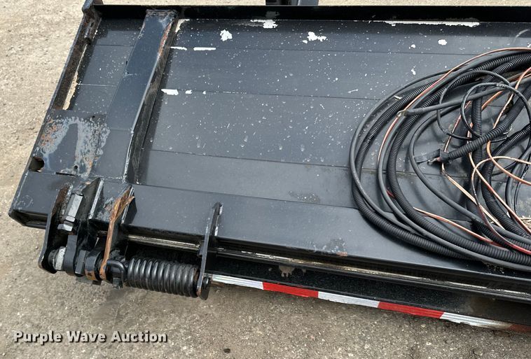 image for item DQ0791 Waltco end gate lift