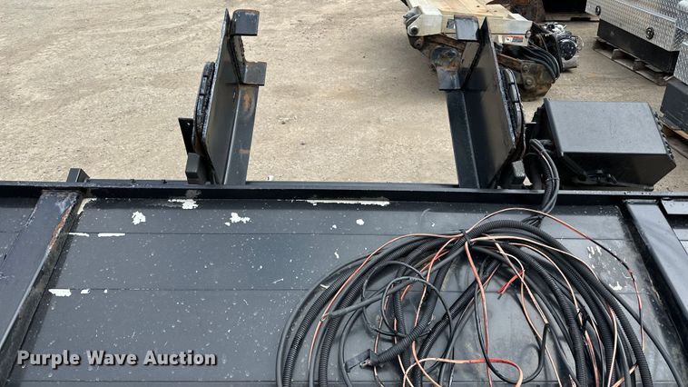 image for item DQ0791 Waltco end gate lift