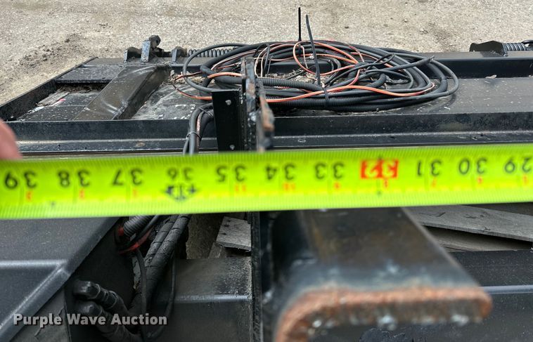 image for item DQ0791 Waltco end gate lift