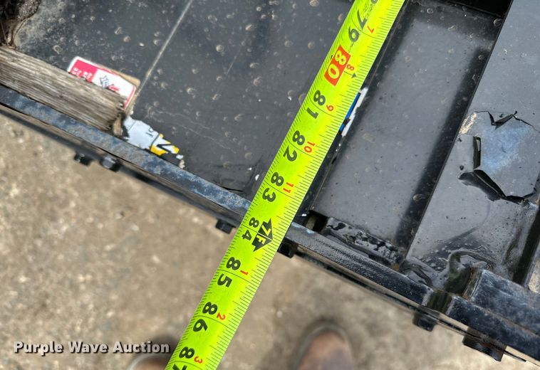 image for item DQ0791 Waltco end gate lift